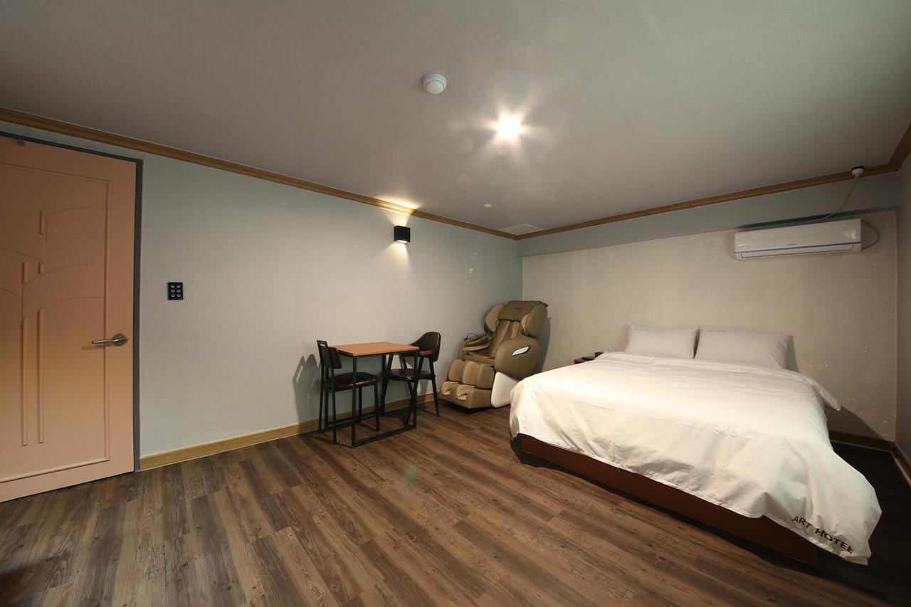 Art Hotel 龟尾 外观 照片