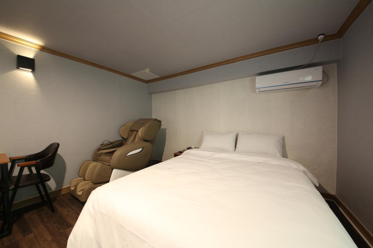 Art Hotel 龟尾 外观 照片