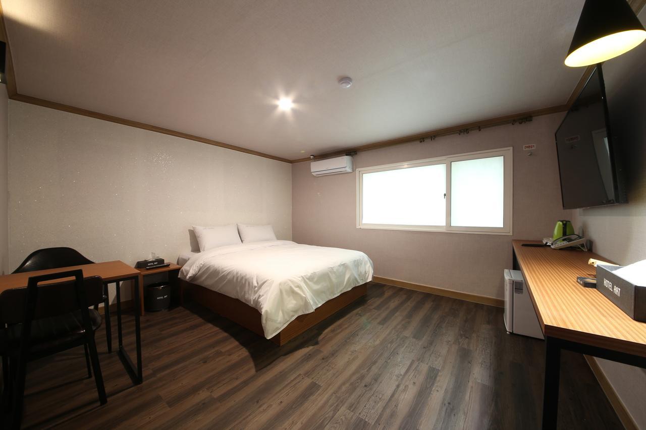 Art Hotel 龟尾 外观 照片