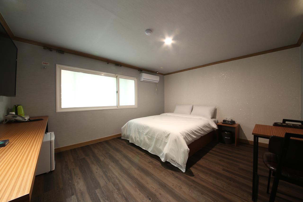 Art Hotel 龟尾 外观 照片